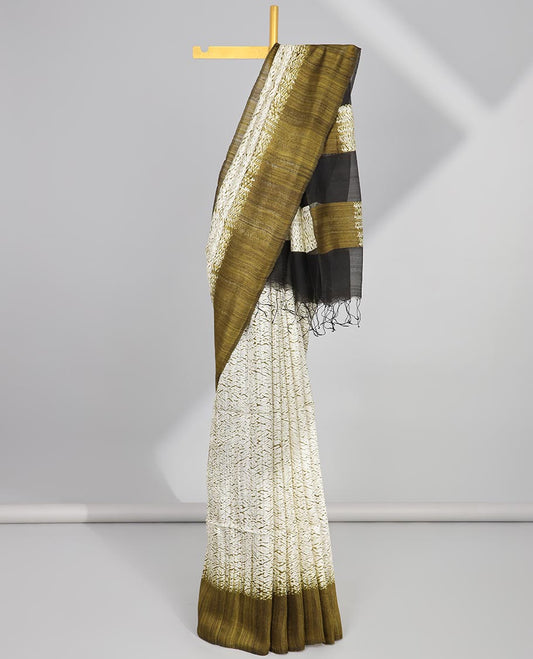 White abstract design matka silk saree with contrast plain border & green abstract design pallu