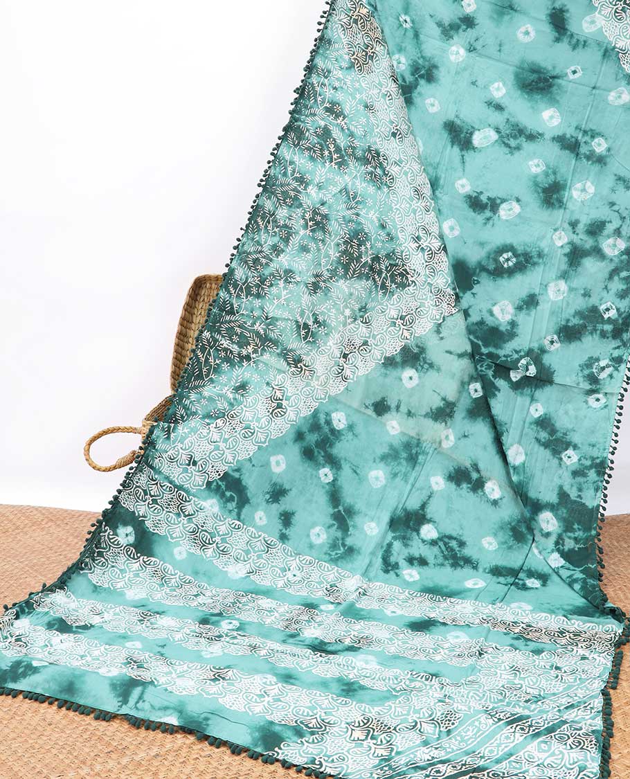 Borderless green bandhni style, floral design mul mul cotton with floral design pallu