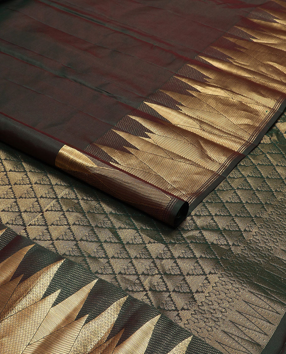 Black plain Kanchipuram silk saree, zari thazampoo rekku border & jaal pallu