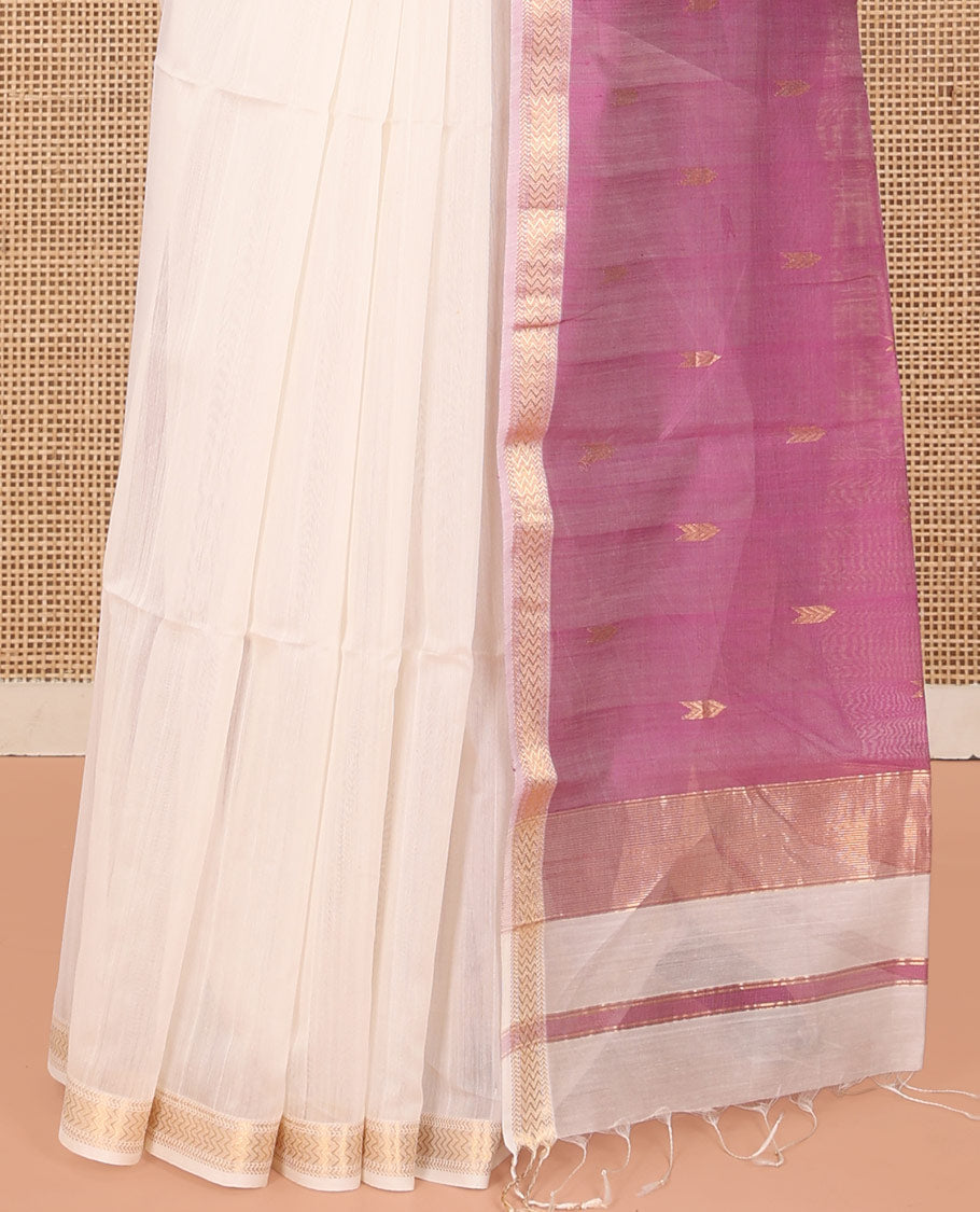 Cream Maheshwari Cotton Saree, Beautified with Thread Buttas All Over Its Body, Highlighted by Zari Piping Chevron Design Border, Captivating Contrast Pallu of Buttas, and Paired with a Contrast Blouse