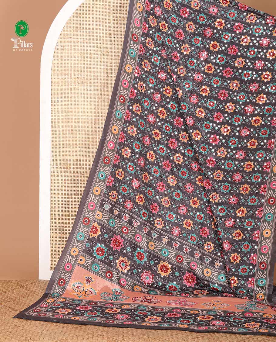 Black floral & star print & mirror embroidery masakali saree,self-border & pallu of print & mirrorwork, printed blouse