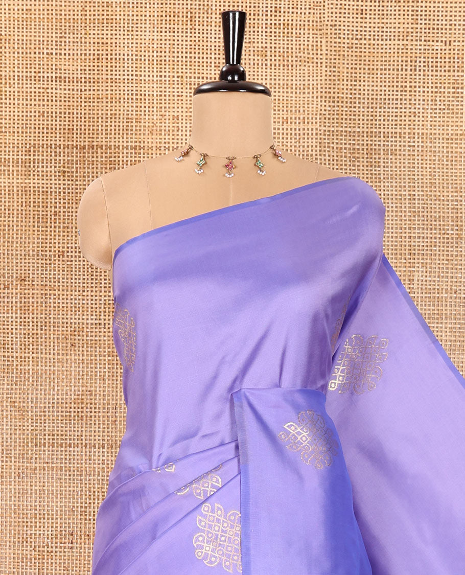Borderless Blue Semi-Soft Silk Saree, Ornamented with Kolam Zari Buttas All Over Its Body, Complemented by a Contrast Grandly Woven Pallu of Jaal Designs, and Paired with a Contrast Blouse