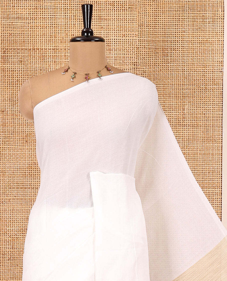 Borderless White Plain Khadi Mul Cotton Saree, a Contrast Heathered Pallu, and a Matching Blouse