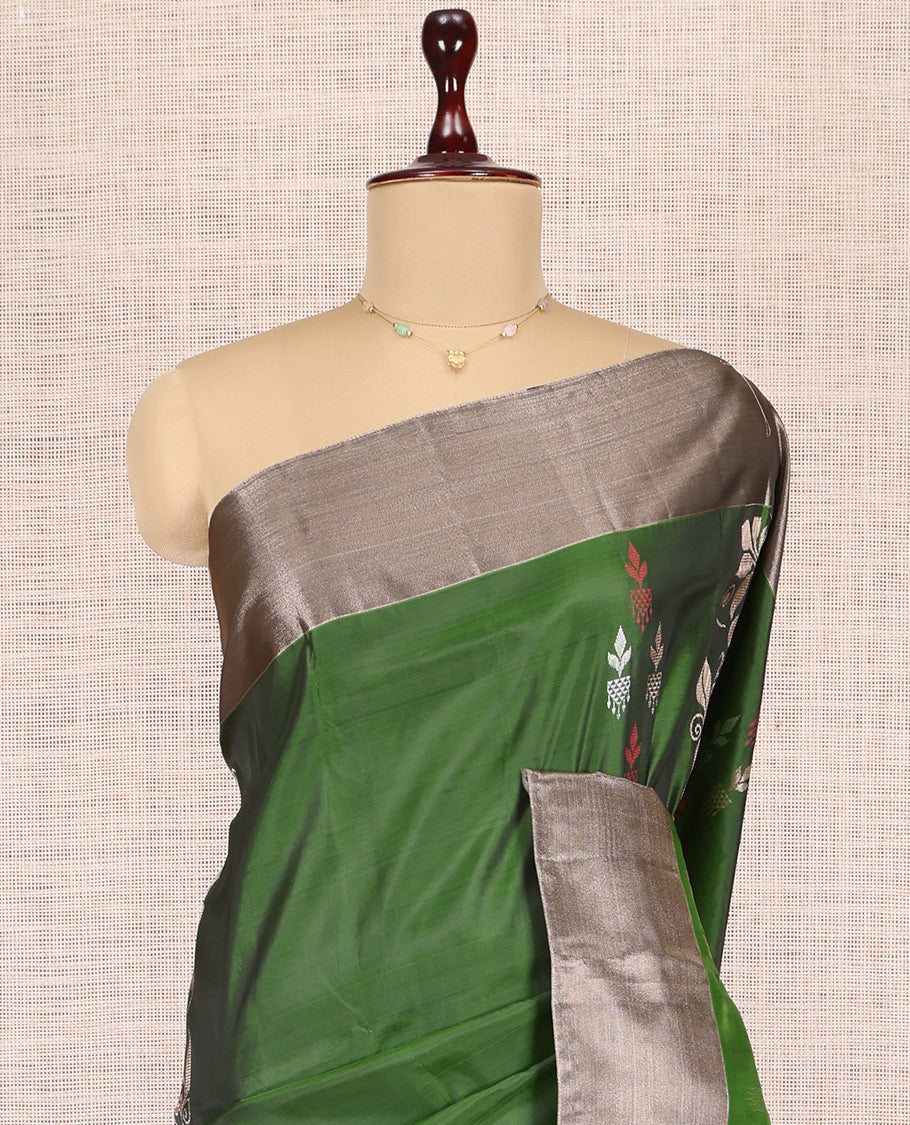 Green Uppada Saree, Detailed with Zari Buttas, a Contrast Bavanji Border, Grand Jaal Pallu, and a Contrast Blouse