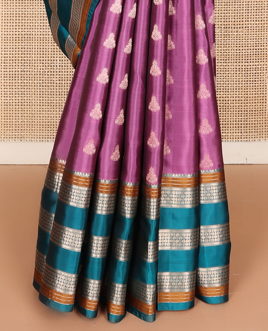 Purple zari buttas vasundhara silk mix saree, contrast rettai pettu border of manga mokku,muthu & rudraksham designs & pallu of geometric patterns
