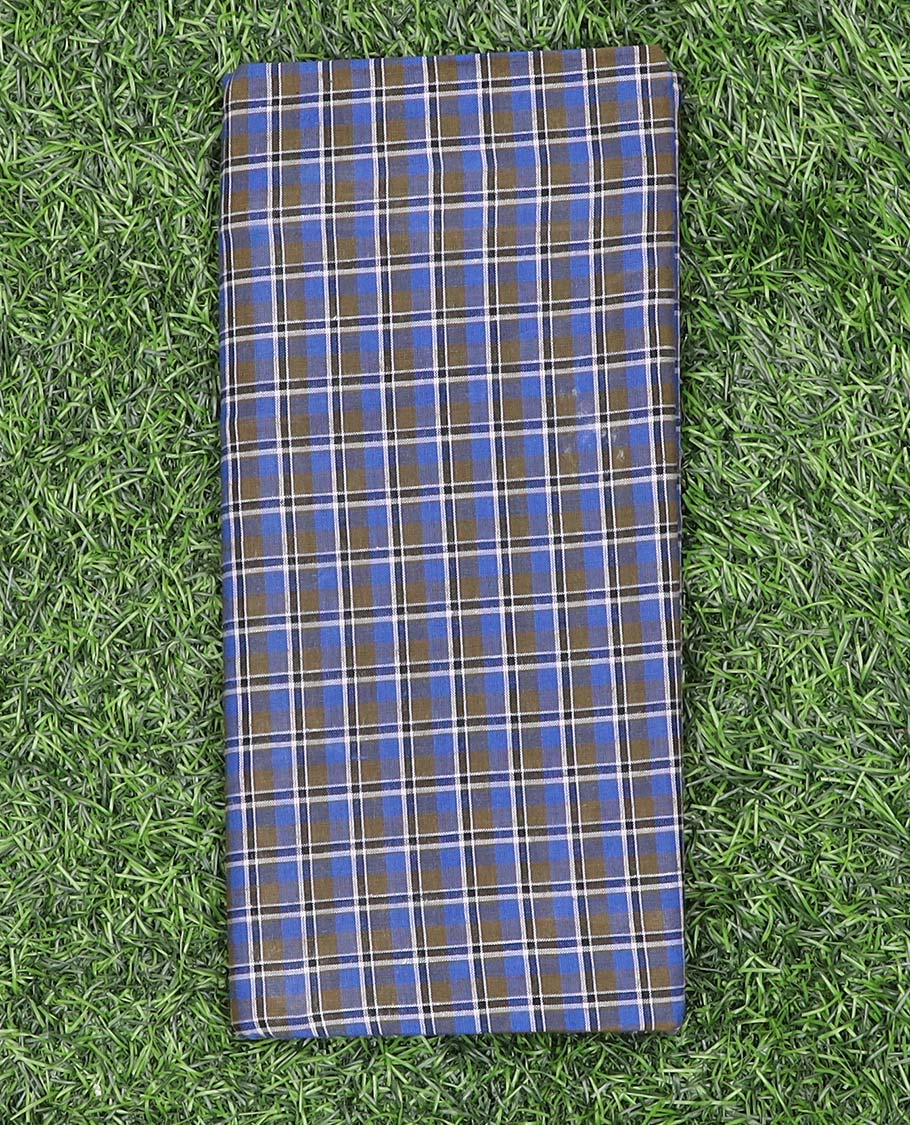Blue medium size checked cotton cozy lungi