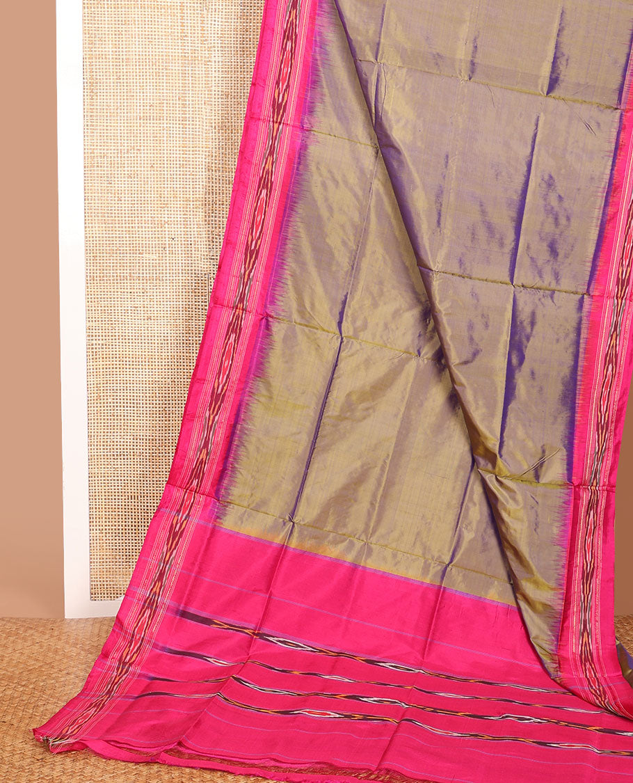 Green plain ikkat saree, contrast ikkat border & pallu of ikkat design