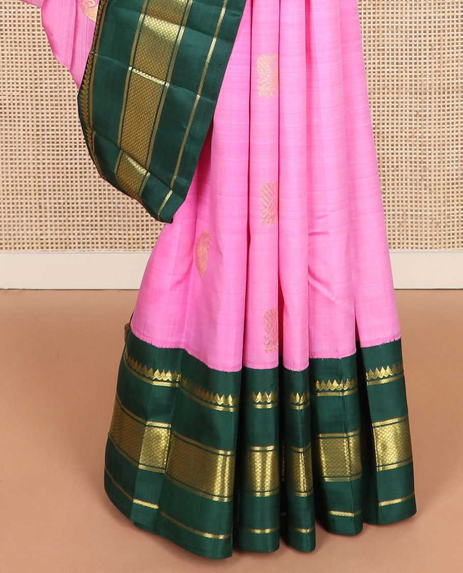 Pink zari buttas kanchipuram silksaree, contrast one-sided korvai border of thilakam mokku,banaras & kuyil kann & mayil design pallu