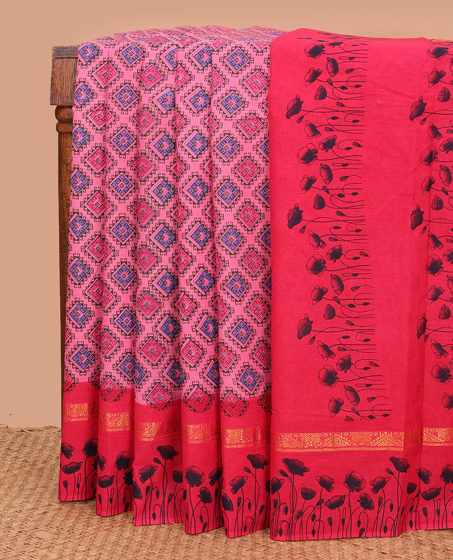 Pink Sungudi Cotton Saree Prettified with Diamond Buttas Print, Highlighted by Contrast Zari and Print Work Border of Floral Motifs, and Floral Printed Pallu