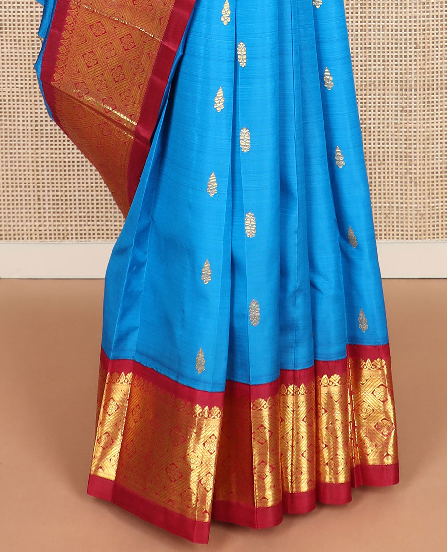 Blue zari buttas kanchipuram silksaree, contrast one-sided korvai jaal design border & floral design pallu
