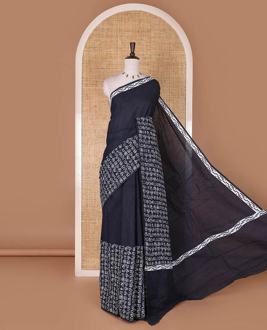Borderless black Tamil letters printed Sungudi cotton saree with contrast Tamil letters printed blouse