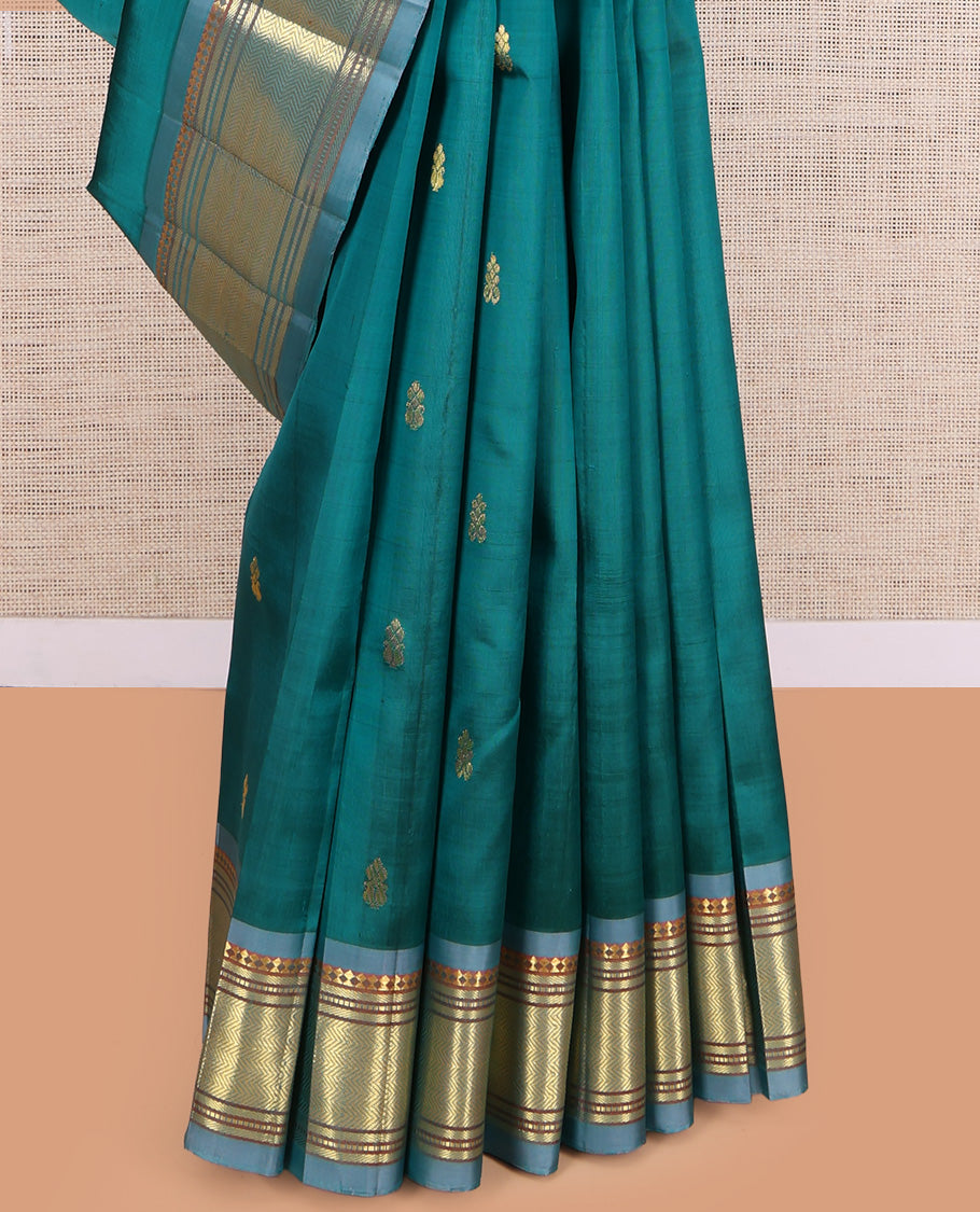 Blue Woven Contrast Kanchipuram Silk Saree