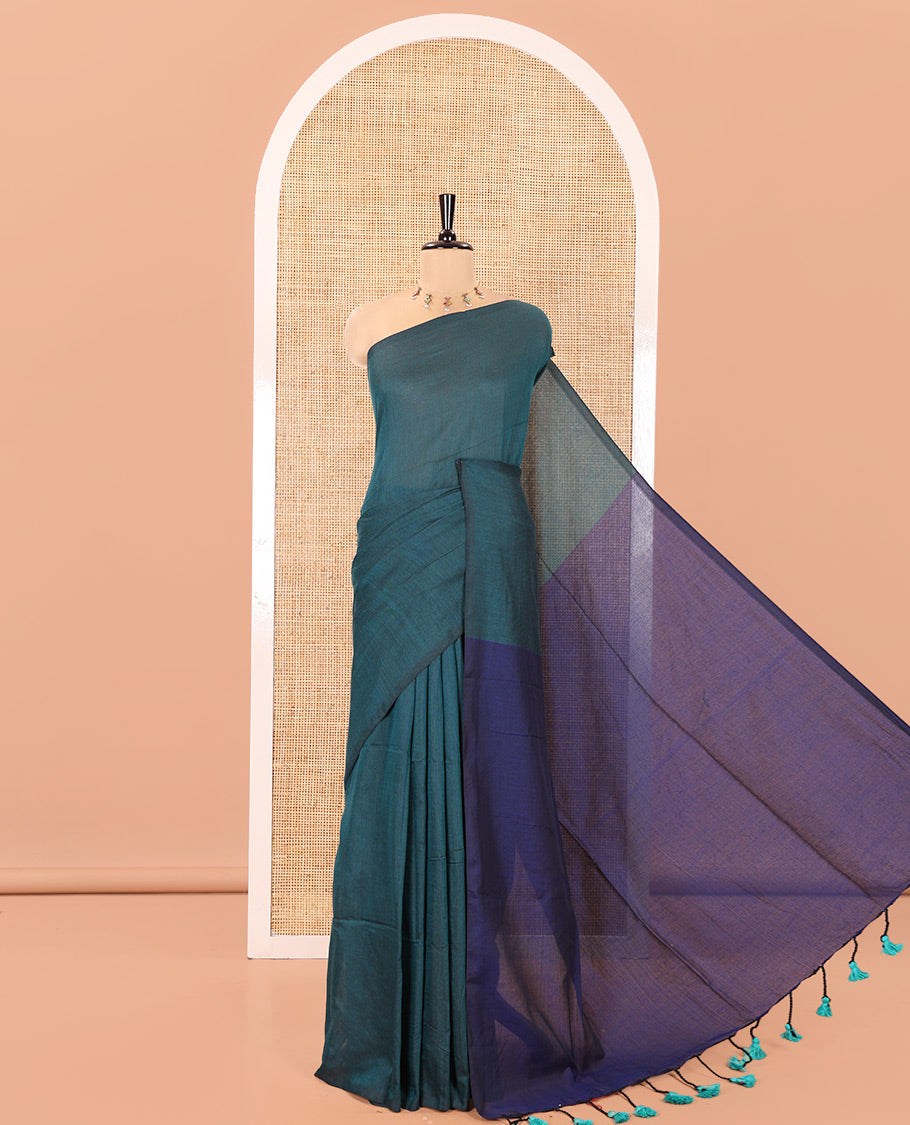 Borderless Peacock Blue and Navy Blue Plain Khadi Mul Cotton Saree, Highlighted by Captivating Contrast Colored Pallu, and Paired with a Contrast Blouse