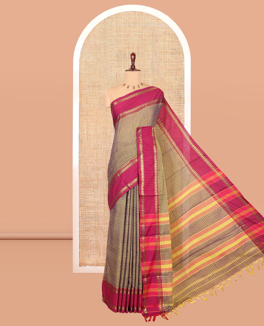 Mehendi Checked Mercerised Cotton Saree, Contrast Rettai Pettu Rudraksham-Temple Border, a Self-Pallu and a Matching Blouse