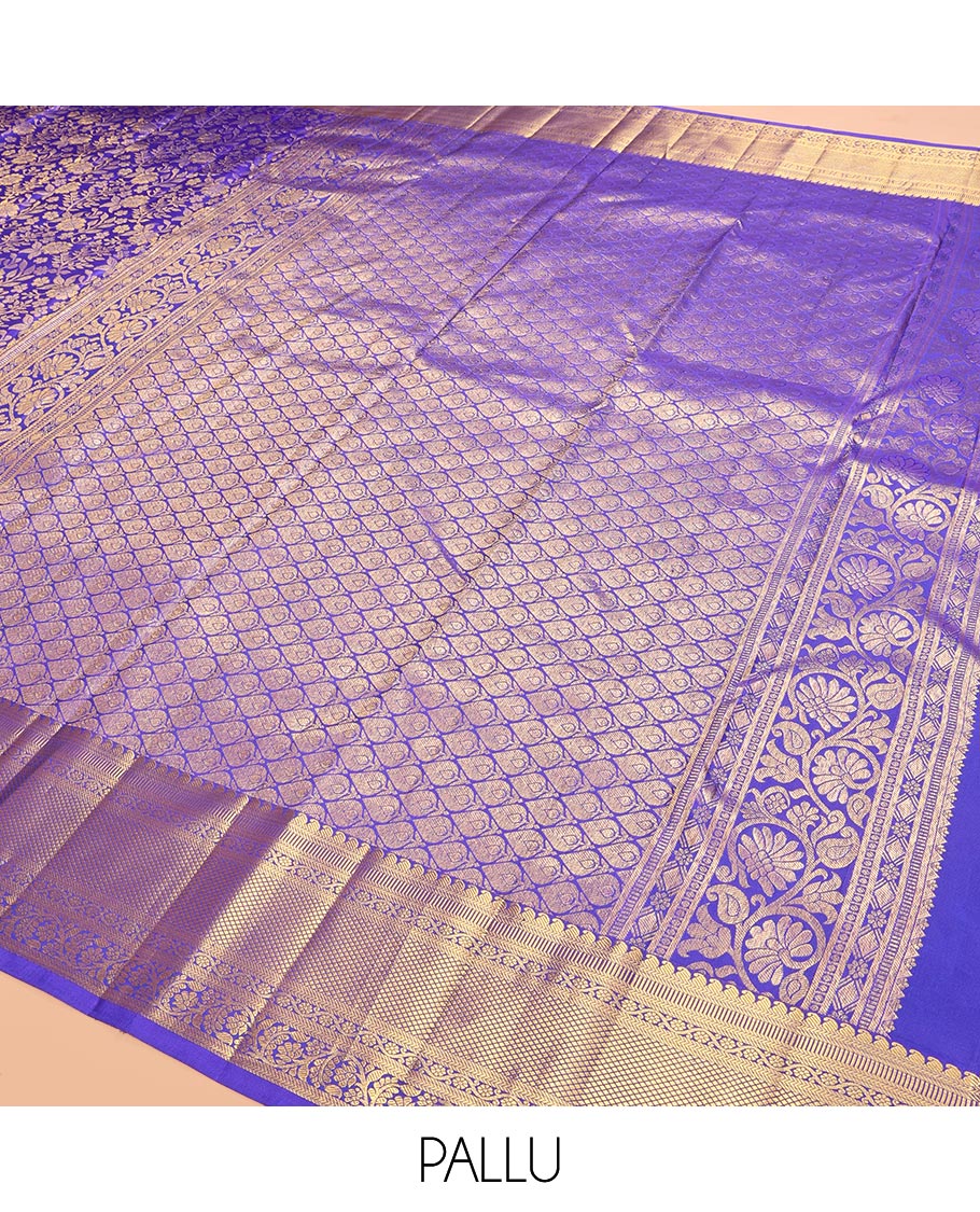 Blue Kanchipuram Wedding Silk Saree, Gleamed Up with Jacquard Design, Zari Border of Manga, Kathir, Banaras, Kodi Visiry, and Kuyil Kann, Grand Pallu, and Matching Blouse