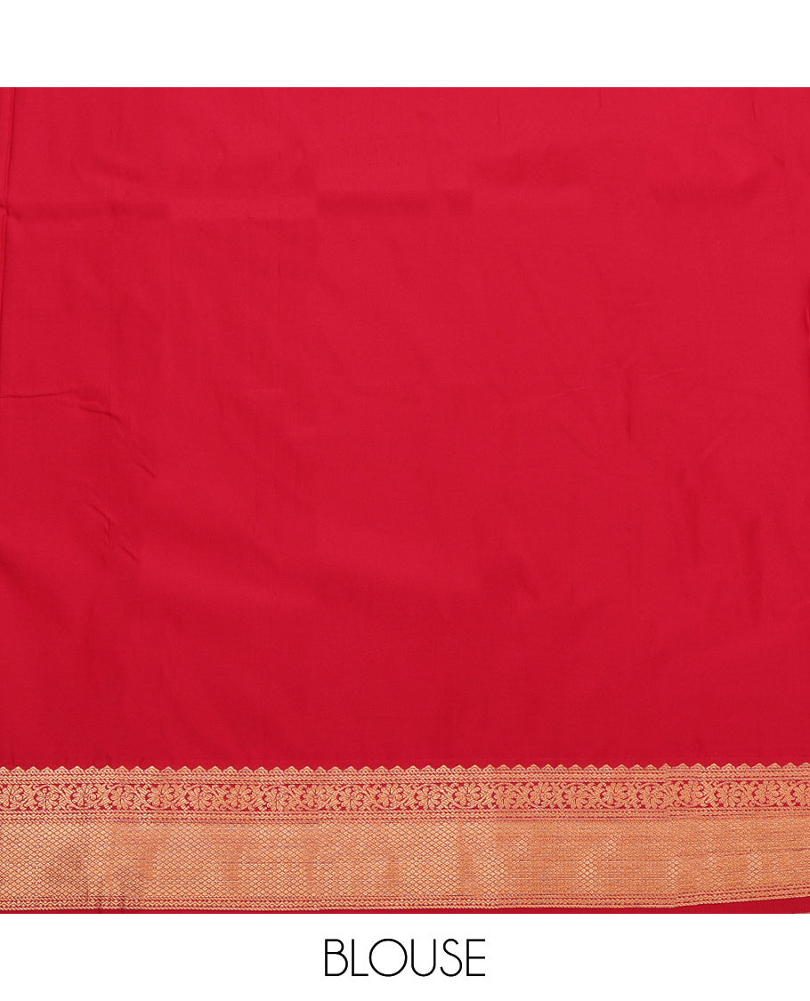 Green Budget Silk Saree, Embellished with Paisley Buttas and Checks, Captivating Contrast Traditional Zari Design Border, Grand Jaal Pallu, and a Contrast Blouse