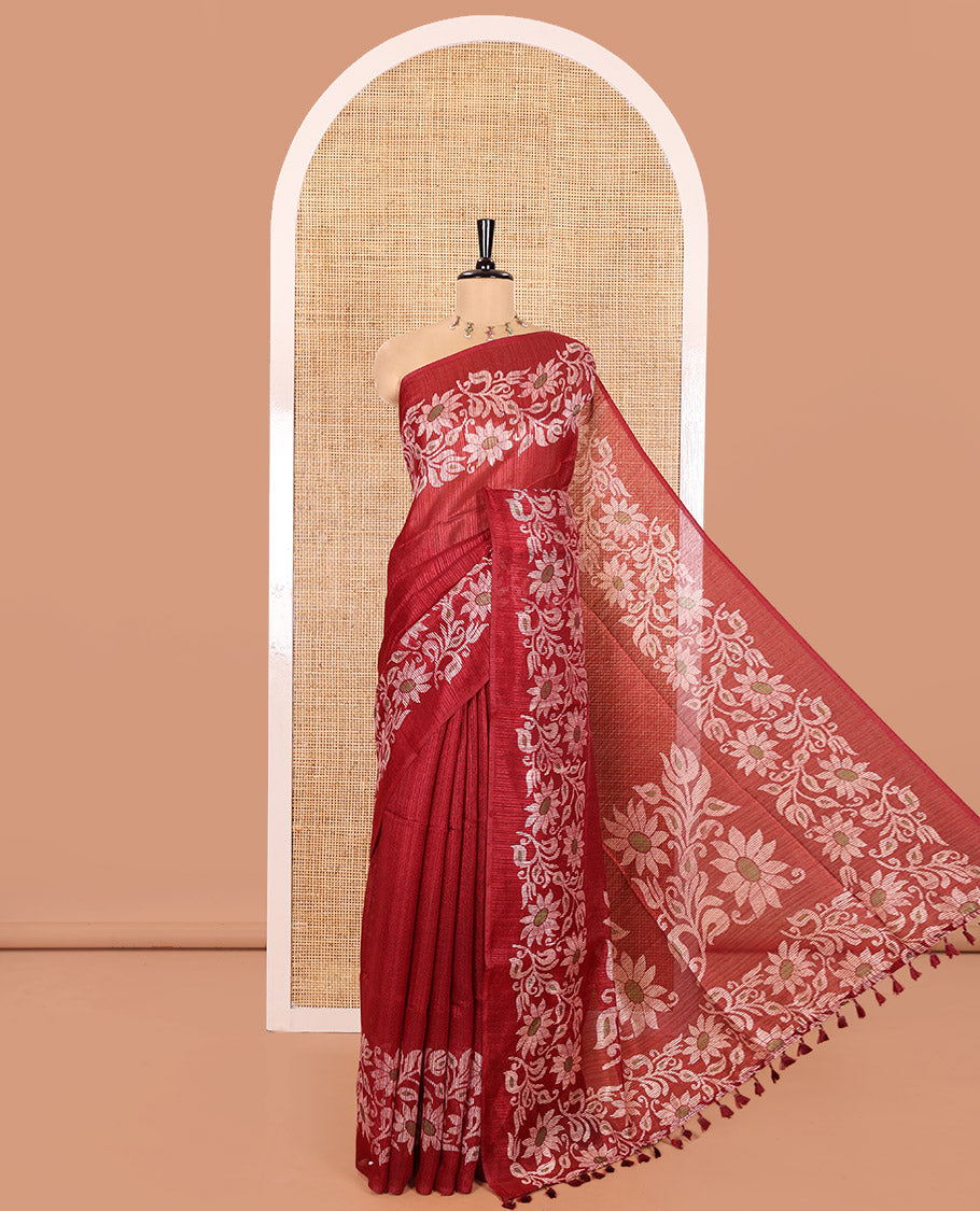 Maroon Plain Green-Silk Linen Cotton Saree, Highlighted by Jamdani-Style Floral Vine Printed Border, Pallu of Jamdani Floral Print, and Paired with a Matching Printed Blouse