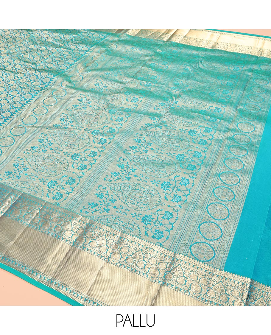 Blue Kanchipuram Wedding Silk Saree, Artfully Detailed with Jacquard Design, Zari Border of Traditional Designs, Grand Pallu, and Matching Blouse