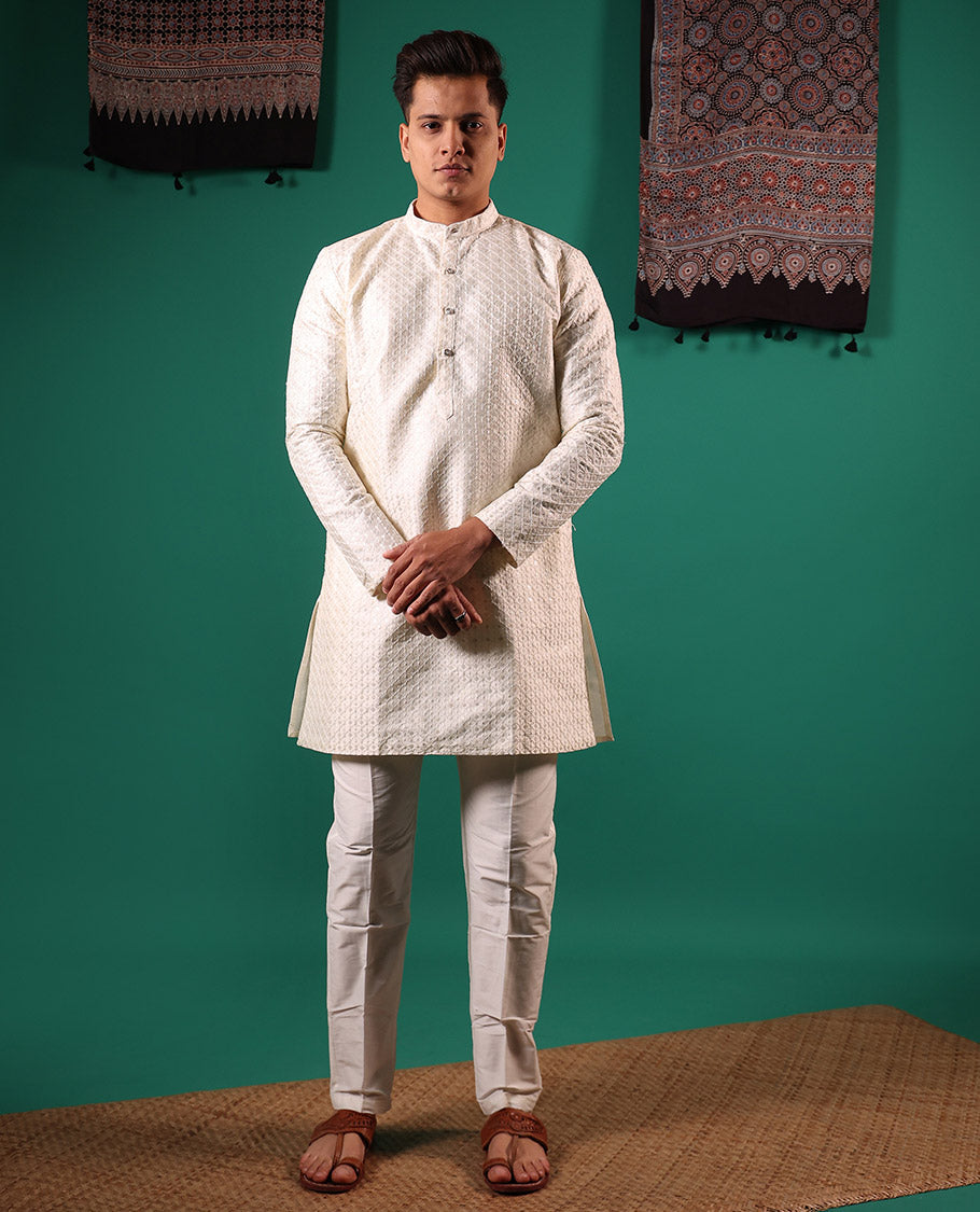 Cream jaal pattern embroidered full-sleeved men's kurta