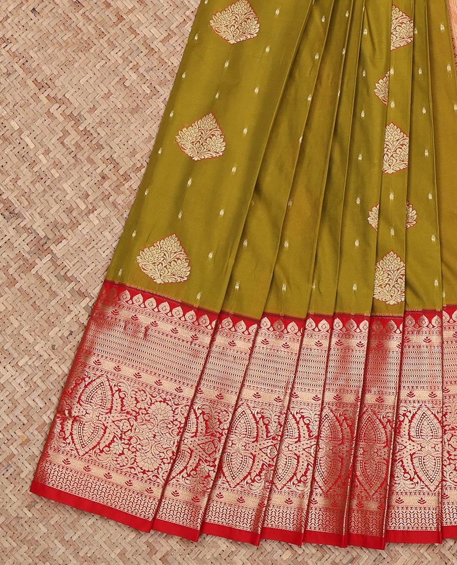 Green Budget Silk Saree, Prettified with Zari Buttas on Its Body, Complemented by a Contrast Traditional Zari Border, Grand Jaal Pallu, and Paired with a Contrast Blouse