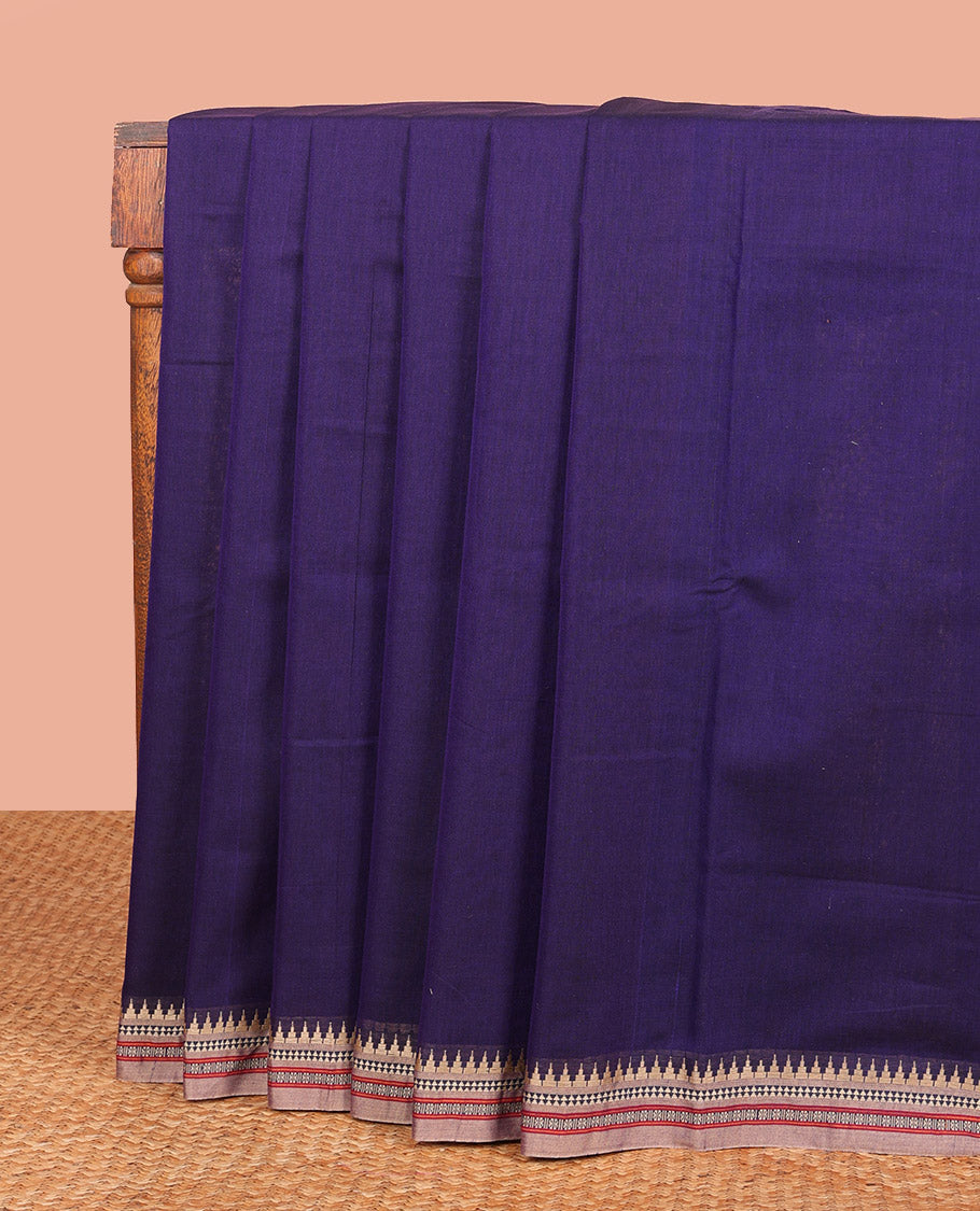 Blue Plain Narayanpet Cotton Saree, Complemented by a Contrast Traditional Thread Border, Vibrantly Striped Pallu, and Paired with a Matching Blouse