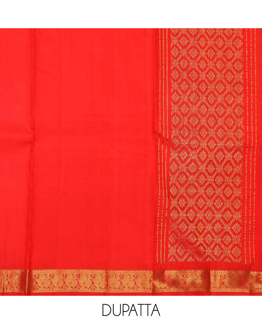 Grey pure silk half saree, floral vine jacquard, contarst jacquard blouse and border of thilakam, muthu, neli and kodi visiry, and jaal design dhavani