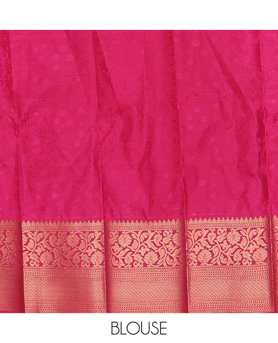 Green jacquard gift saree, contrast traditional zari border, and intricate pallu