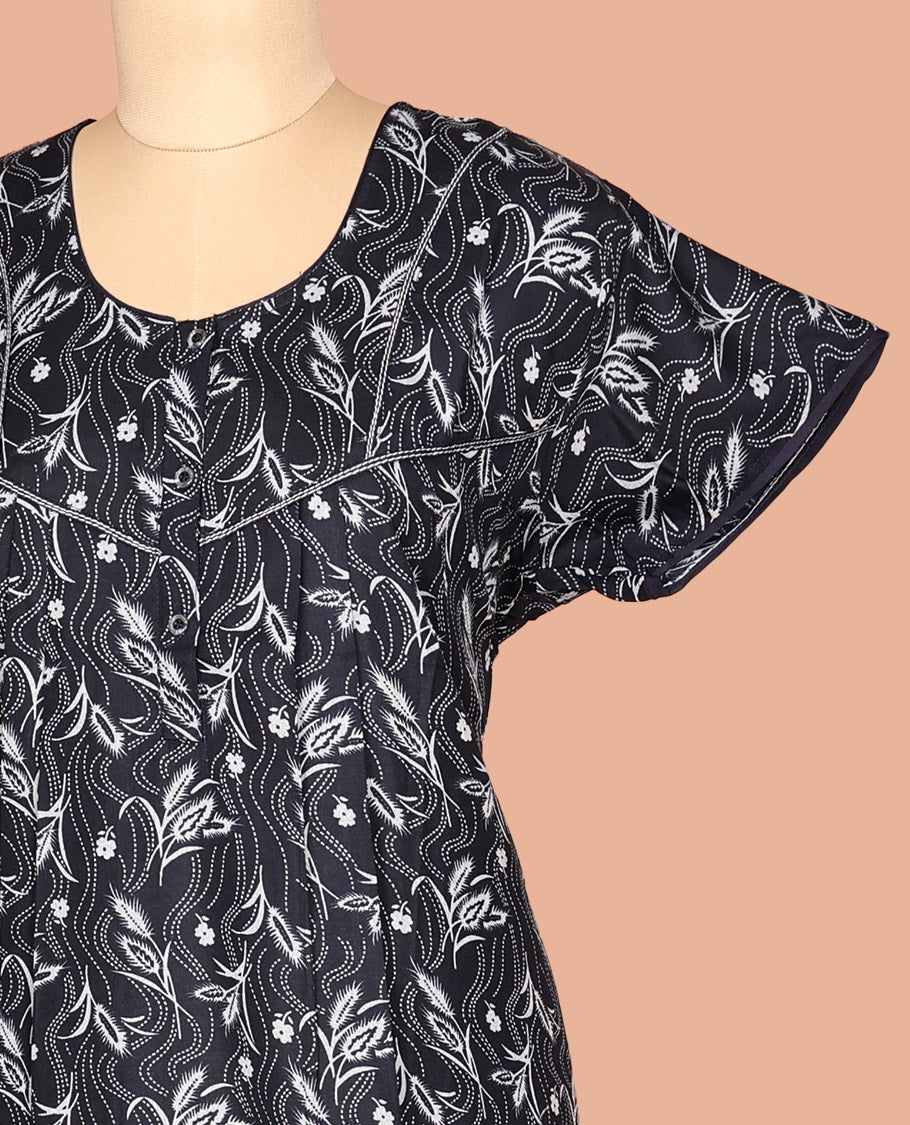 Black Half Sleeves Cotton-Blended Nighty