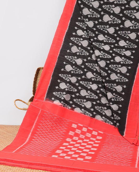 Black ikkat cotton design with intricate desin, contrast plain border & gemonetric design pallu