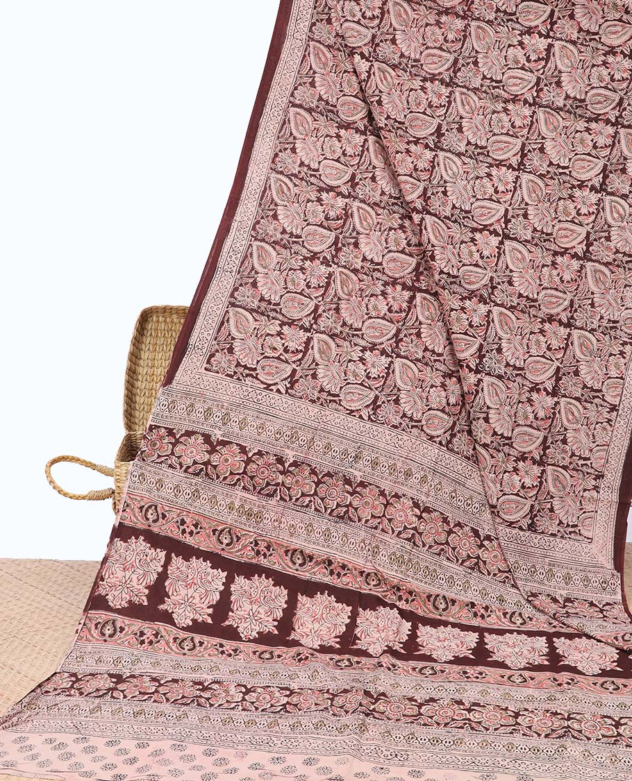 Brown leaf design machine-printed kalamkari cotton saree with contrast geometric design border & floral design pallu