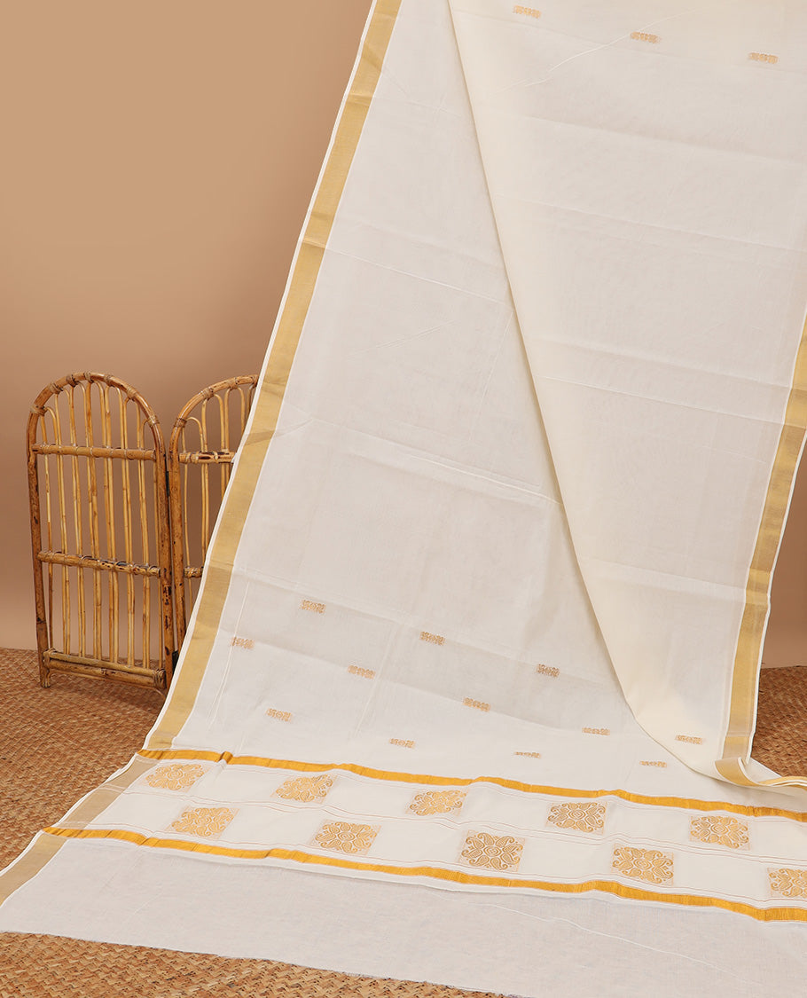 Cream plain kerala saree, plain border & pallu of zari paisley designs