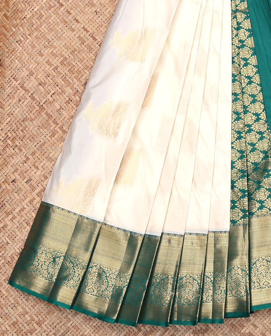 Cream Budget Silk Saree, Enriched with Zari Buttas, Contrast Traditional Zari Border, Grand Pallu, and a Contrast Blouse