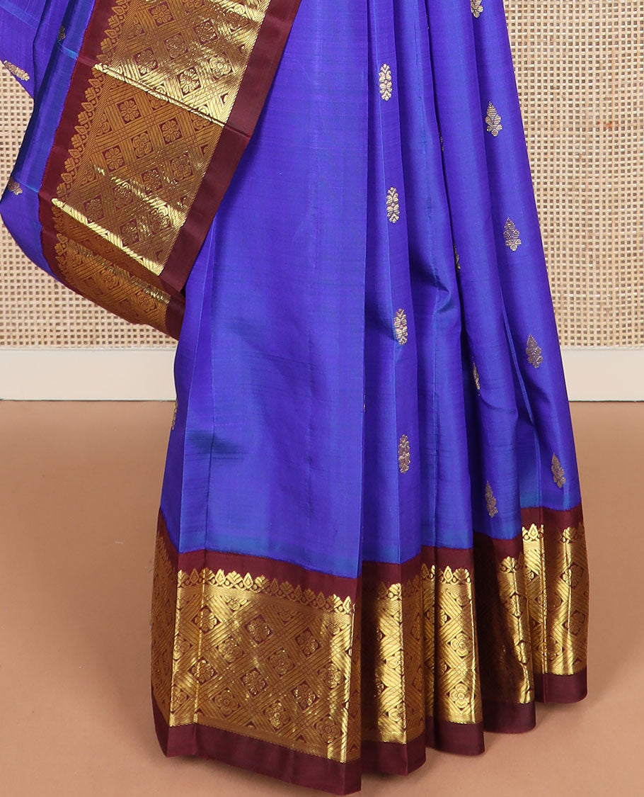 Blue zari buttas kanchipuram silksaree, contrast one-sided korvai jaal design zari border & floral design pallu