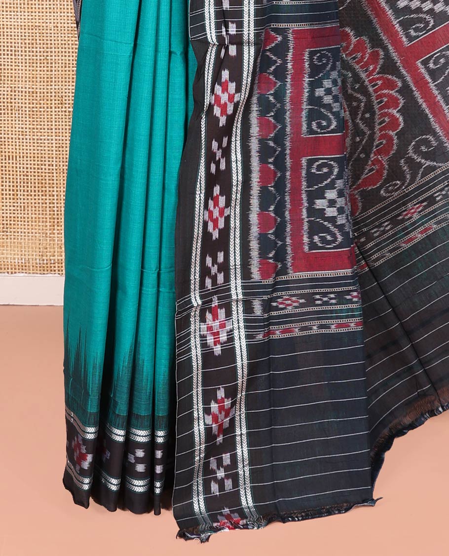 Blue Plain Odisha Cotton Saree, Complemented by a Contrast Temple Border of Pasapalli Weaves, Pallu Features Intricate Patterns, and Has No Blouse