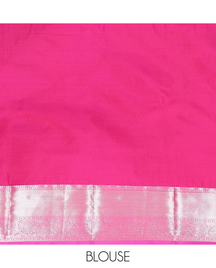 Green floral motifs gift saree with contrast intricate zari design border & floral design pallu