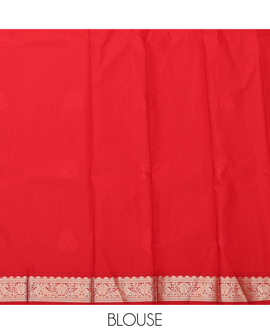 Green Budget Silk Saree, Mesmerized with Zari Buttas, Captivating Contrast Traditional Zari Design Border, Geometric-Patterned Pallu, and a Contrast Blouse