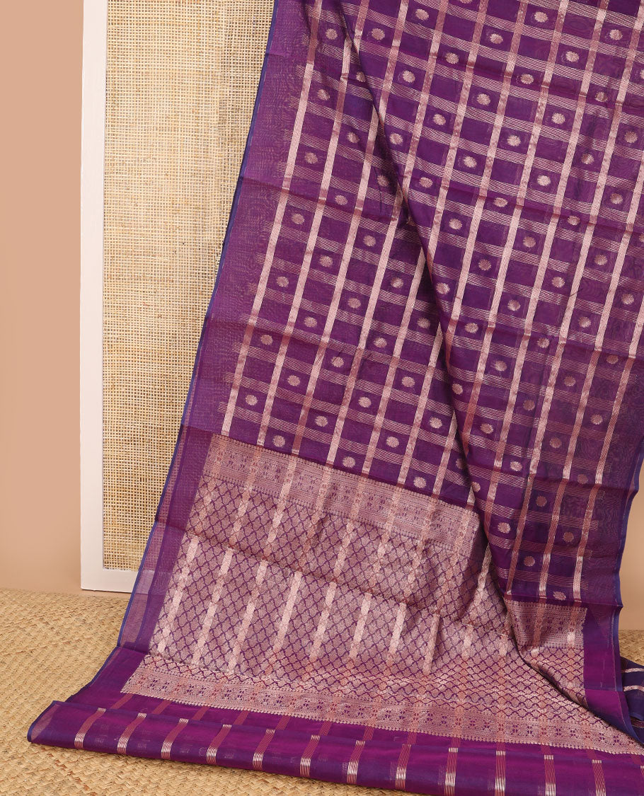 Borderless purple checked, floral design silk cotton saree with floral jaal design pallu