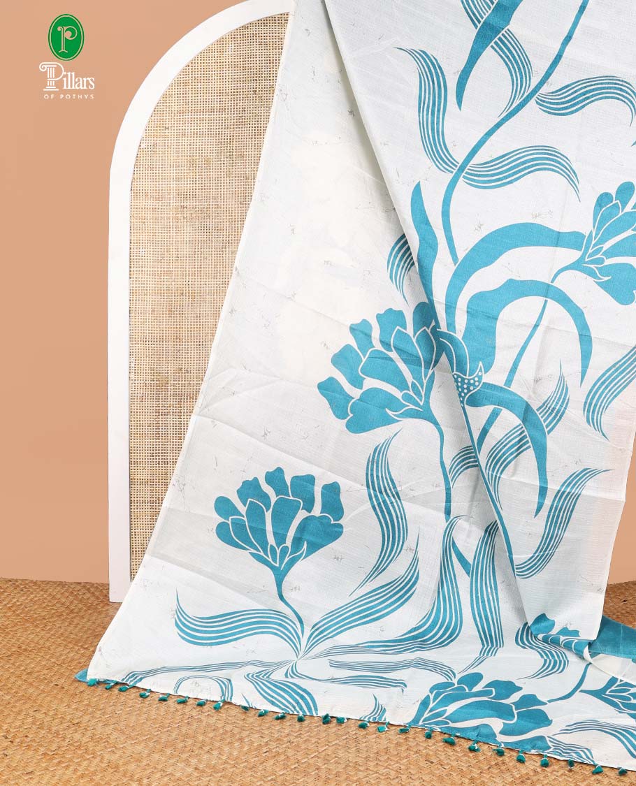 Rama blue with cream geometrical design khadhi silk saree with self border & geometrical design pallu along with contrast blouse