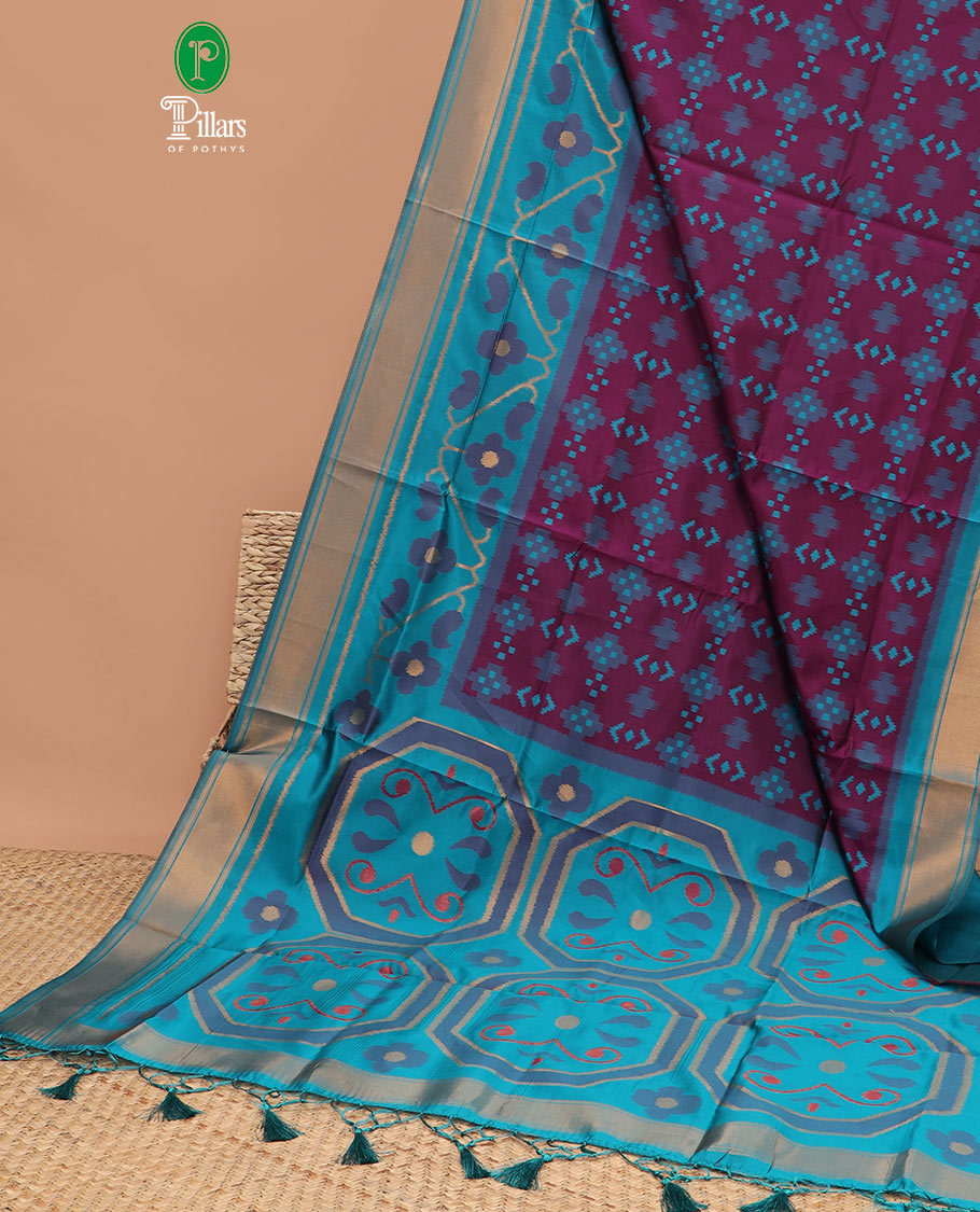Wine with shappire green patola design mulberry silk aree , double side border with one side bavanchi small border