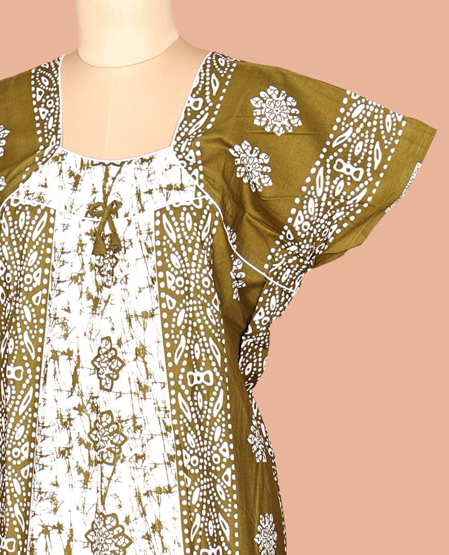 Green-White Cotton-Blended Nighty