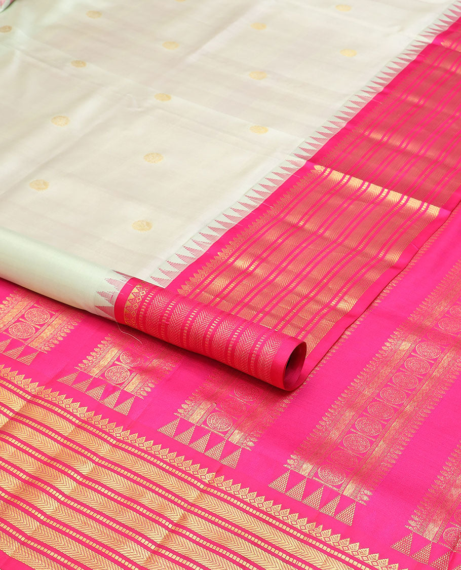 Green buttas nine yards silk saree with contrast traditional zari design border & intricate zari design pallu