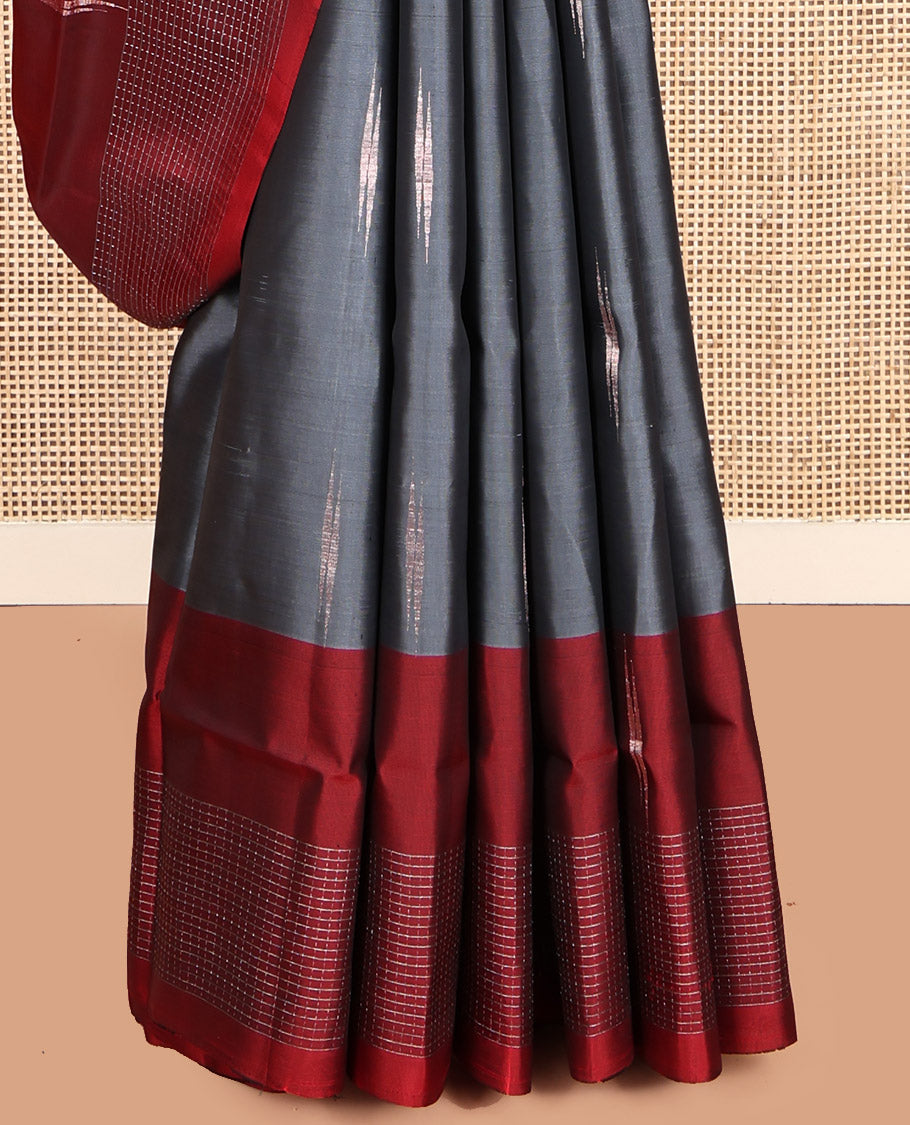 Grey Mayuri Lite Silk Mix Saree, Accentuated with Buttas, Complemented by a Contrast Checked Border, Pallu of Jaal Designs, and a Contrast Blouse