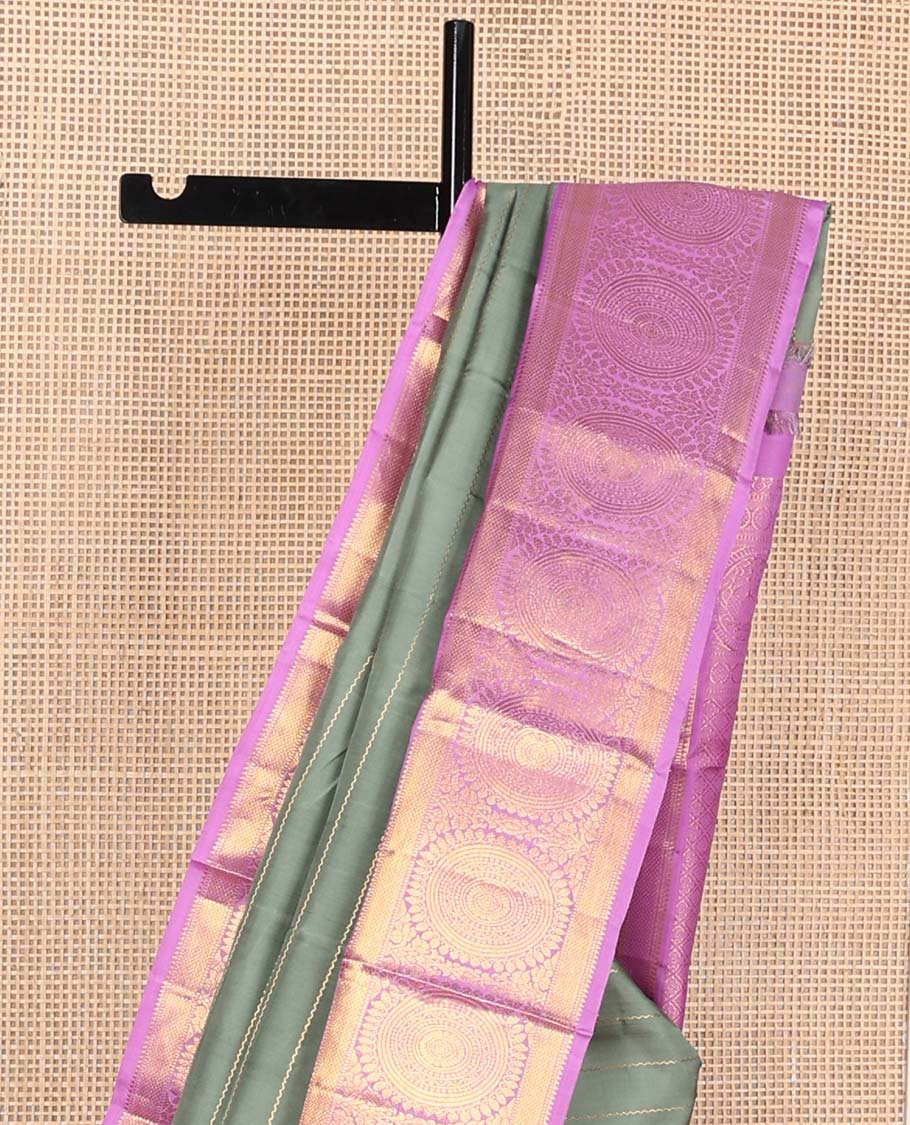 Grey veldhari zari stripes Kanchipuram korvai silk saree, contrast neer korvai border of rekku, muthu, mayil kann, and round chakram designs, and jaal pallu