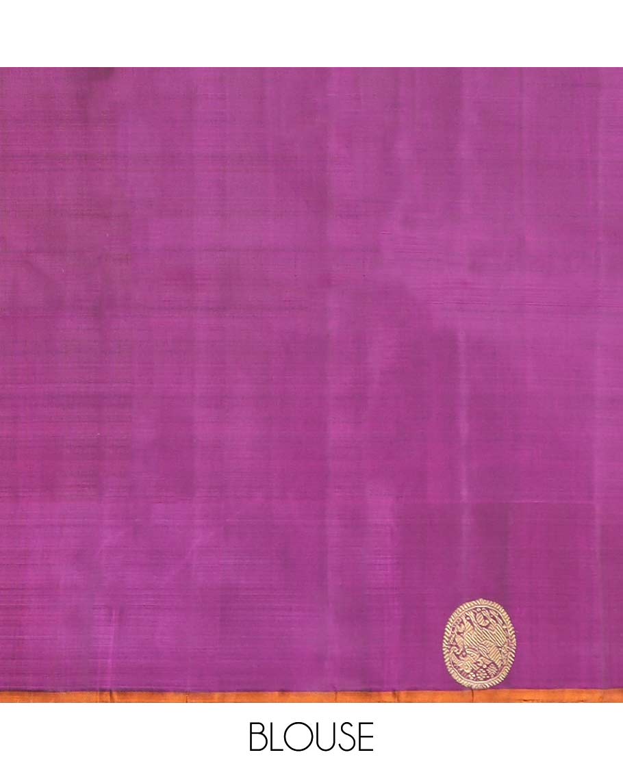 Green floral enclosed with checked design silk saree with contrast border of mayil & intricate zari design pallu