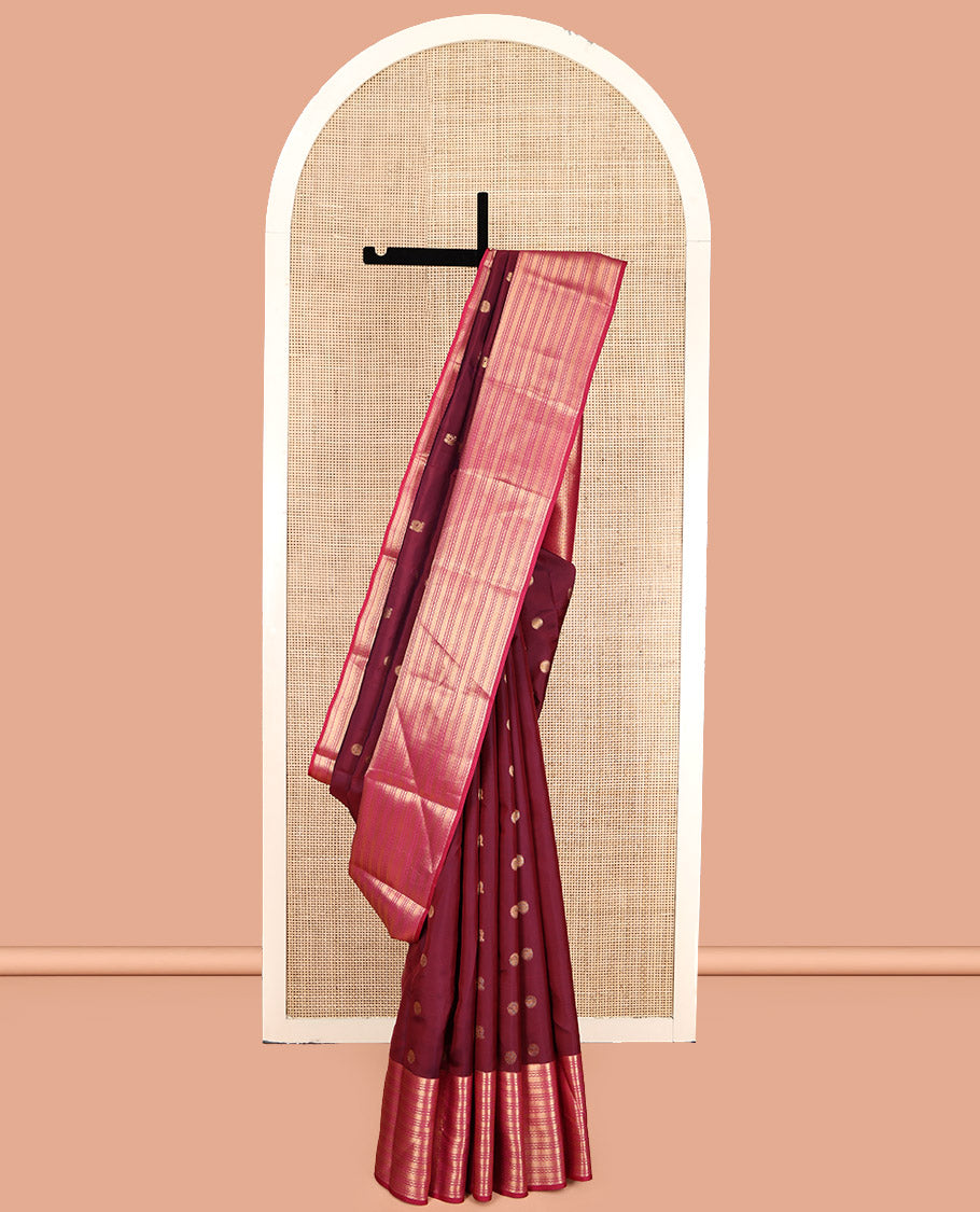 Maroon Vasundhara Lite Silk Mix Saree Features Mayil-Chakram Buttas, Complemented by a Contrast Border of Neli and Diamond, a Geometric Pallu, and a Contrast Blouse