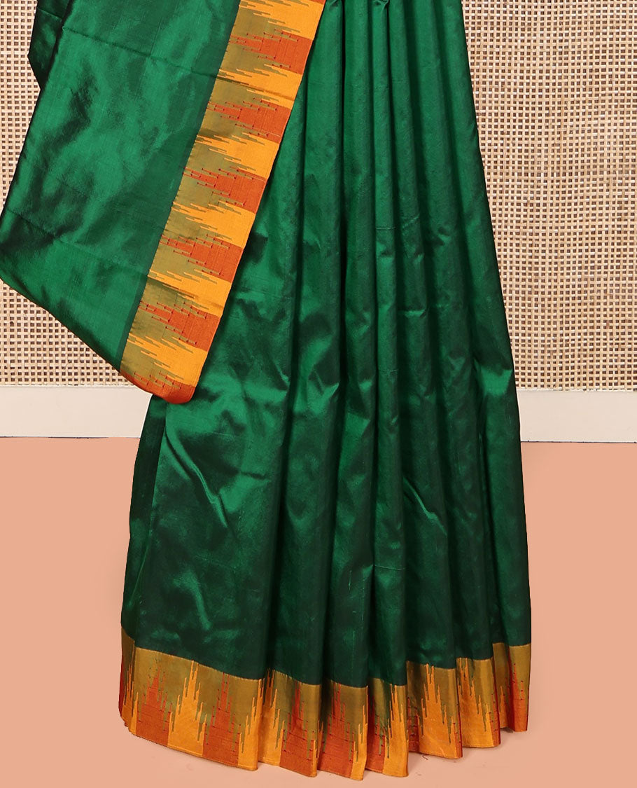 Green Plain Bangalore Silk Saree, Complemented by a Contrast Temple Border, Pallu of Stripes, and a Contrast Blouse