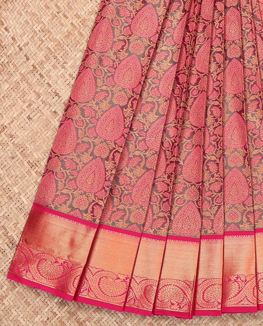 Green Dual-Tone Budget Silk Saree Featuring Jacquard, a Contrast Traditional Zari Border, Grand Pallu, and a Contrast Blouse
