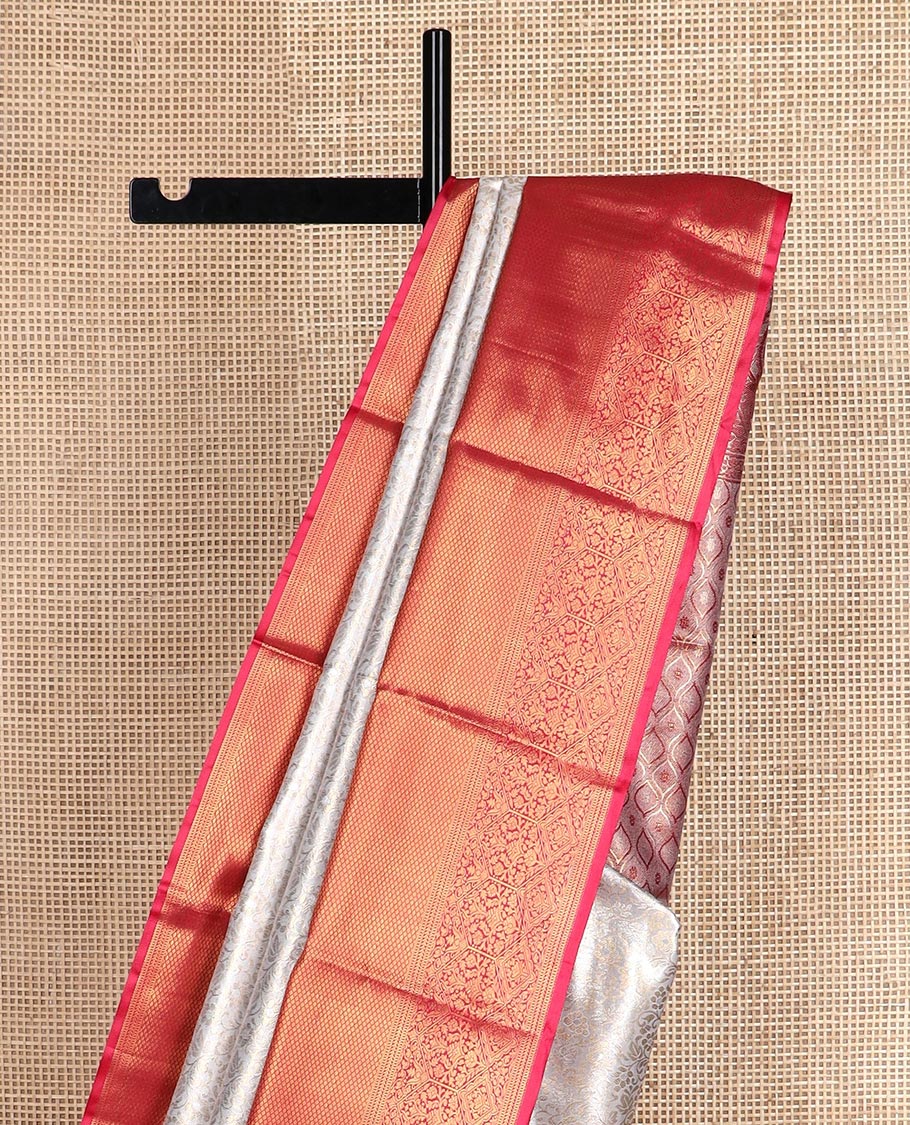 Cream floral jaal jacquard budget silk saree, contrast traditional zari border, and ogee patterned pallu