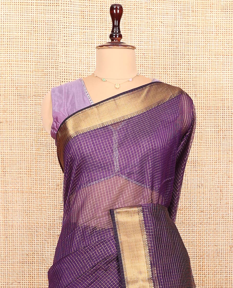 Purple Maheshwari Cotton Saree, Gleamed up with Zari Checked Design On Its Body, Highlighted by Zari Traditional Border, Gleaming Zari Striped Pallu, and Paired with a Matching Blouse