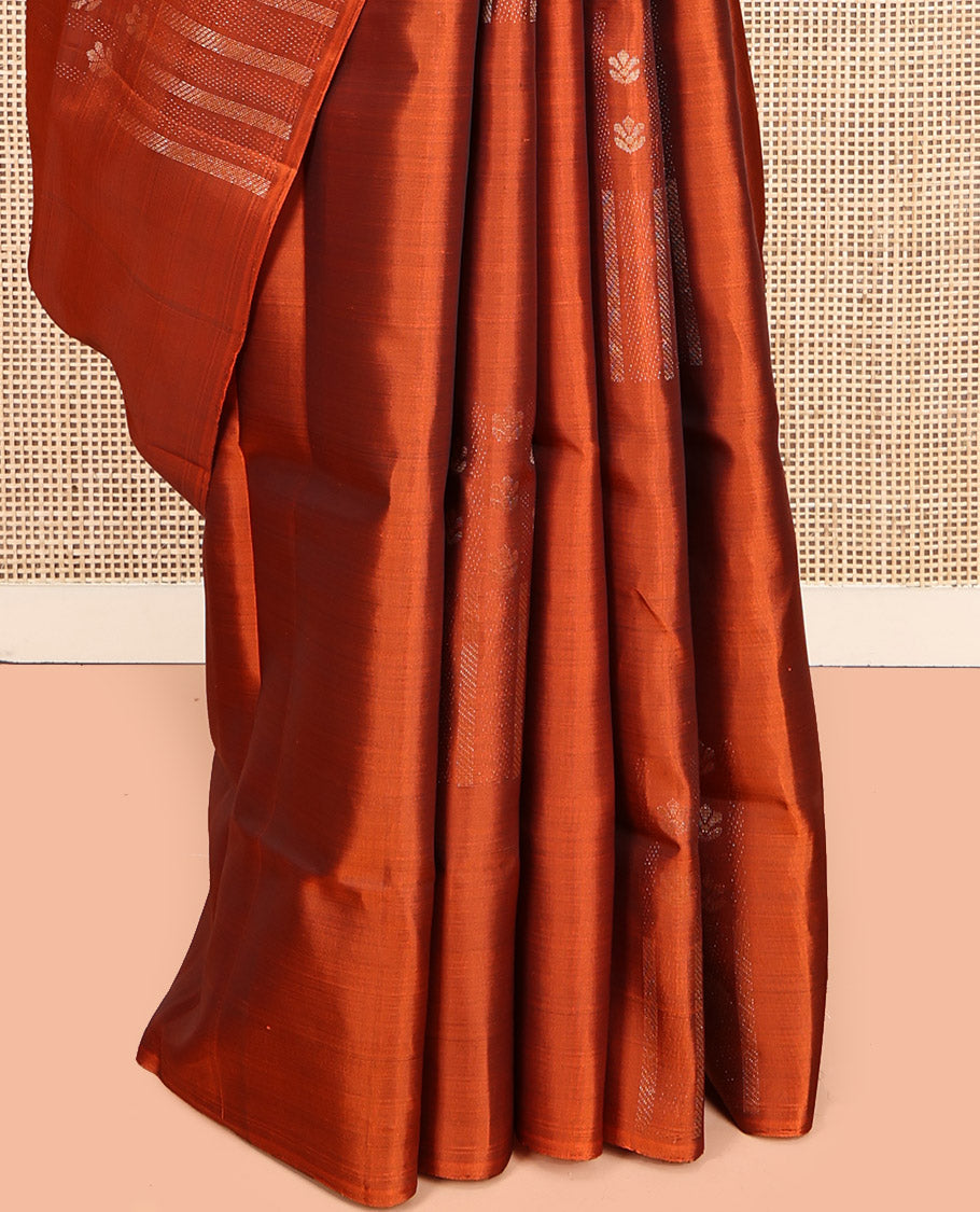Borderless Orange Mayuri Lite Silk Mix Saree, Steeped with Subtle Zari Buttas, Complemented by Contrast Intricately Designed Pallu and a Contrast Blouse